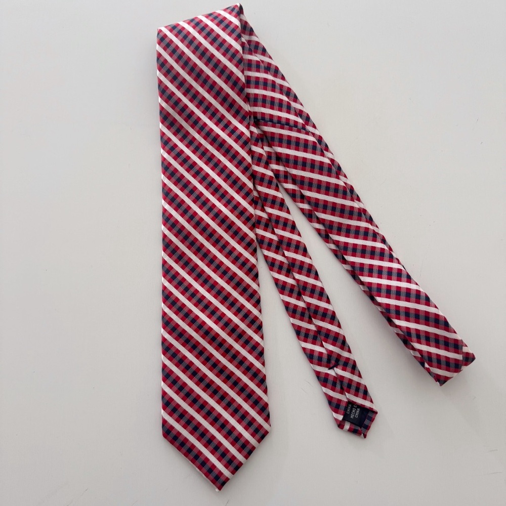 Izod Red White Navy Stripe Tie